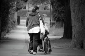 Lee más sobre el artículo ¿Es lo mismo dependencia que discapacidad? Todo lo que necesitas saber sobre la Ley de Dependencia